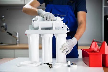 Aqua Ro Care Pune technicians at work